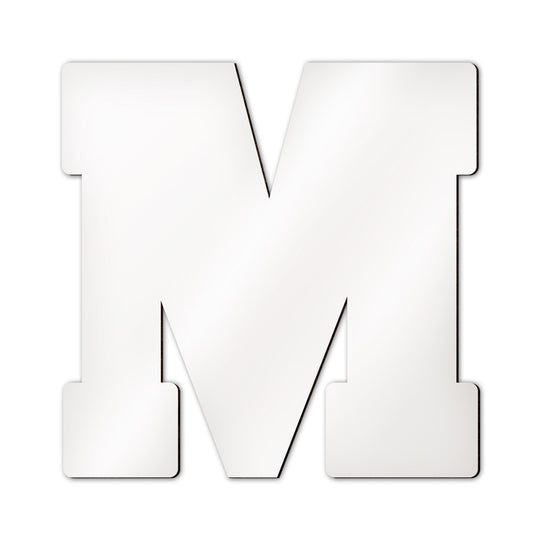 Personalisierter Buchstabe M mit eigenem Foto, Name und individuellem Wunschdesign