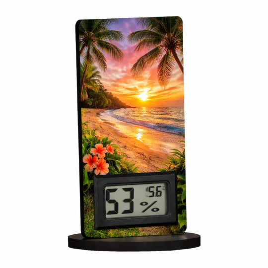 Personalisiertes digitales Thermometer mit Strandmotiv und Anzeige von Temperatur und Luftfeuchtigkeit auf Standfuß