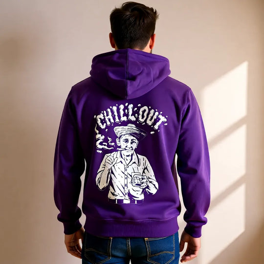 Herren Sweatjacke Chillout in Lila mit handgedrucktem Siebdruck im Kuba-Stil auf der Rückseite, getragenes Mockup