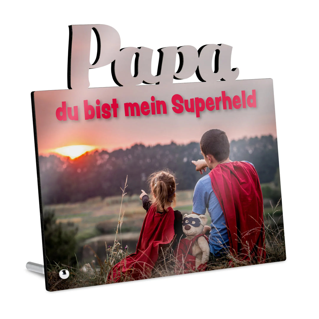 Personalisierter MDF Fotoaufsteller mit Schriftzug Papa und Vater-Kind-Motiv – Geschenkidee für Väter.