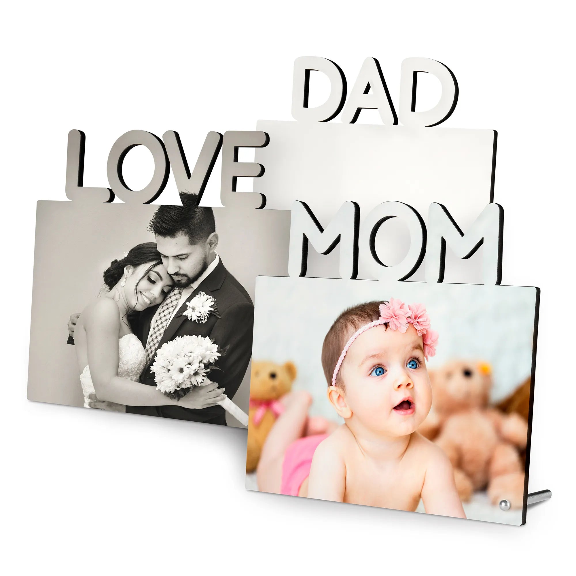 Personalisierte MDF Fotoaufsteller mit verschiedenen Schriftzügen wie Mom, Dad und Love – individueller Fotodruck als Geschenkidee.